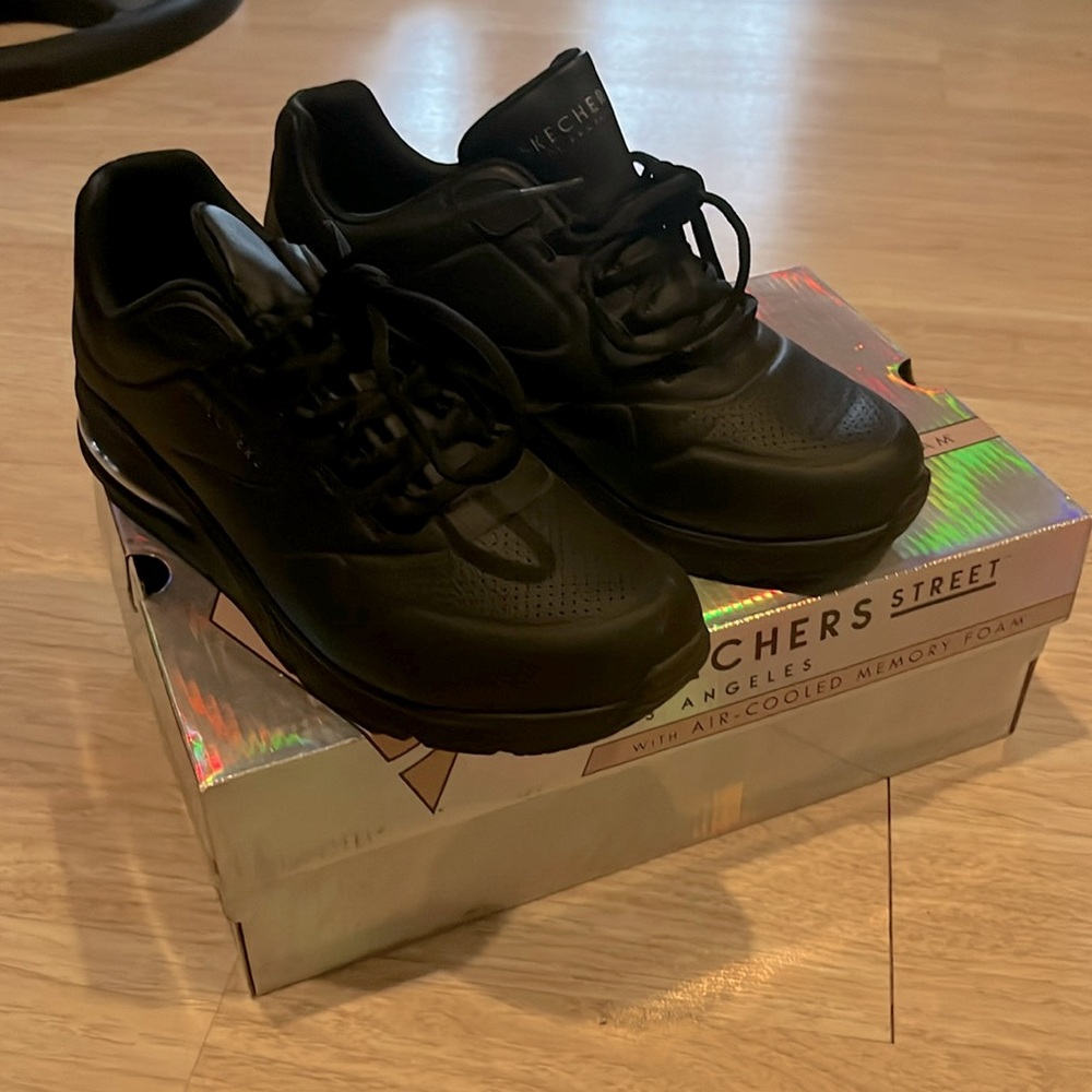 Women’s Size 9.5 Skechers UNO 2 Black *Excellent Condition*